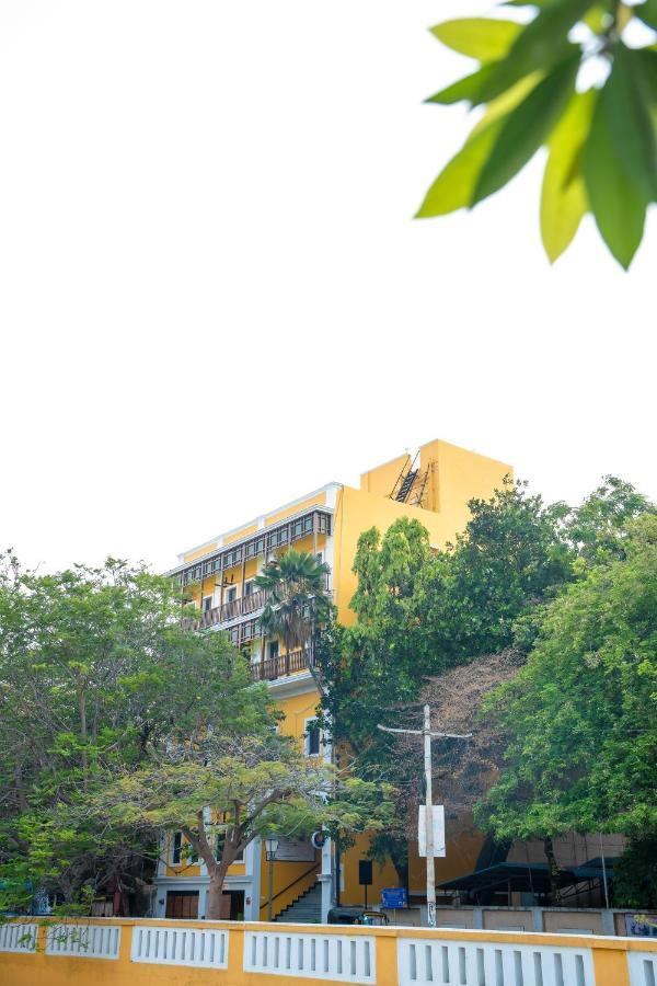 Palais De Pondichery エクステリア 写真